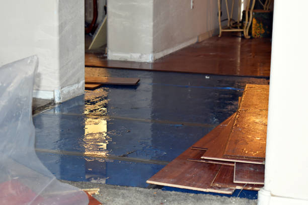 Professional Water Damage Restoration technician working in Glenpool, OK